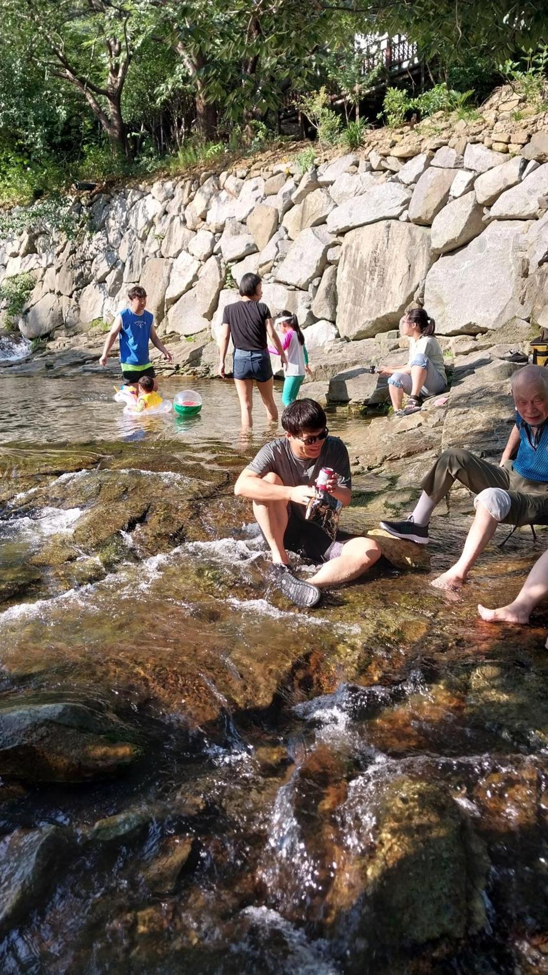 White House Hotel Namhae Bagian luar foto
