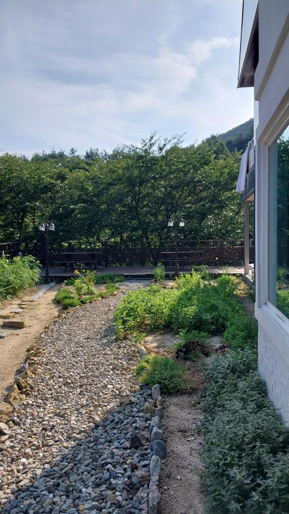 White House Hotel Namhae Bagian luar foto